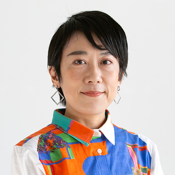 髙栁麻美子